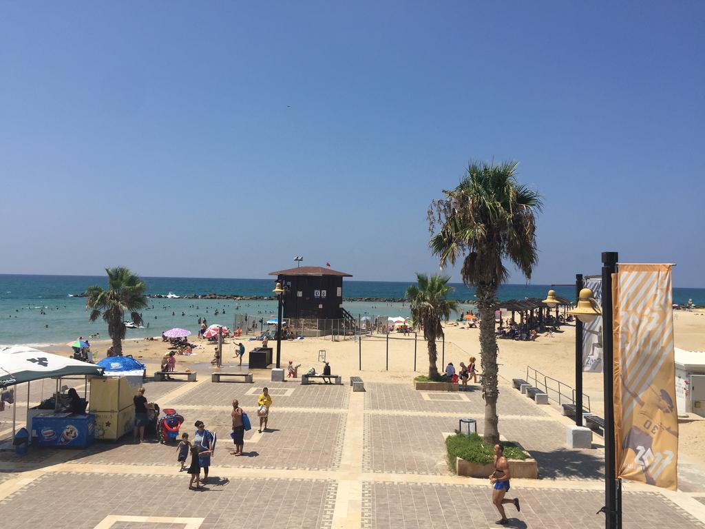 מגדל אלמוג חיפה - דירות "בלו ביץ'" על הים Eksteriør bilde